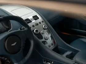 Aston Martin Vanquish (2014) thumbnail 43