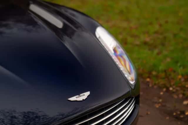 Aston Martin Vanquish (2014) thumbnail 52