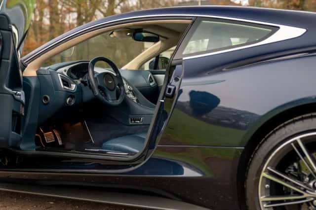 Aston Martin Vanquish (2014) thumbnail 7