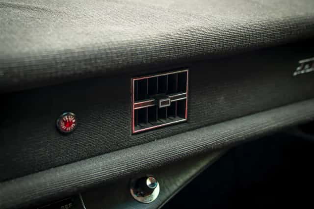 De Tomaso Pantera (1973) thumbnail 70