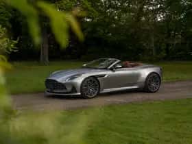 Aston Martin DB12 Volante (2024) thumbnail 3