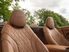 Aston Martin DB12 Volante (2024) thumbnail 40