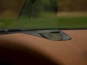 Aston Martin DB12 Volante (2024) thumbnail 58