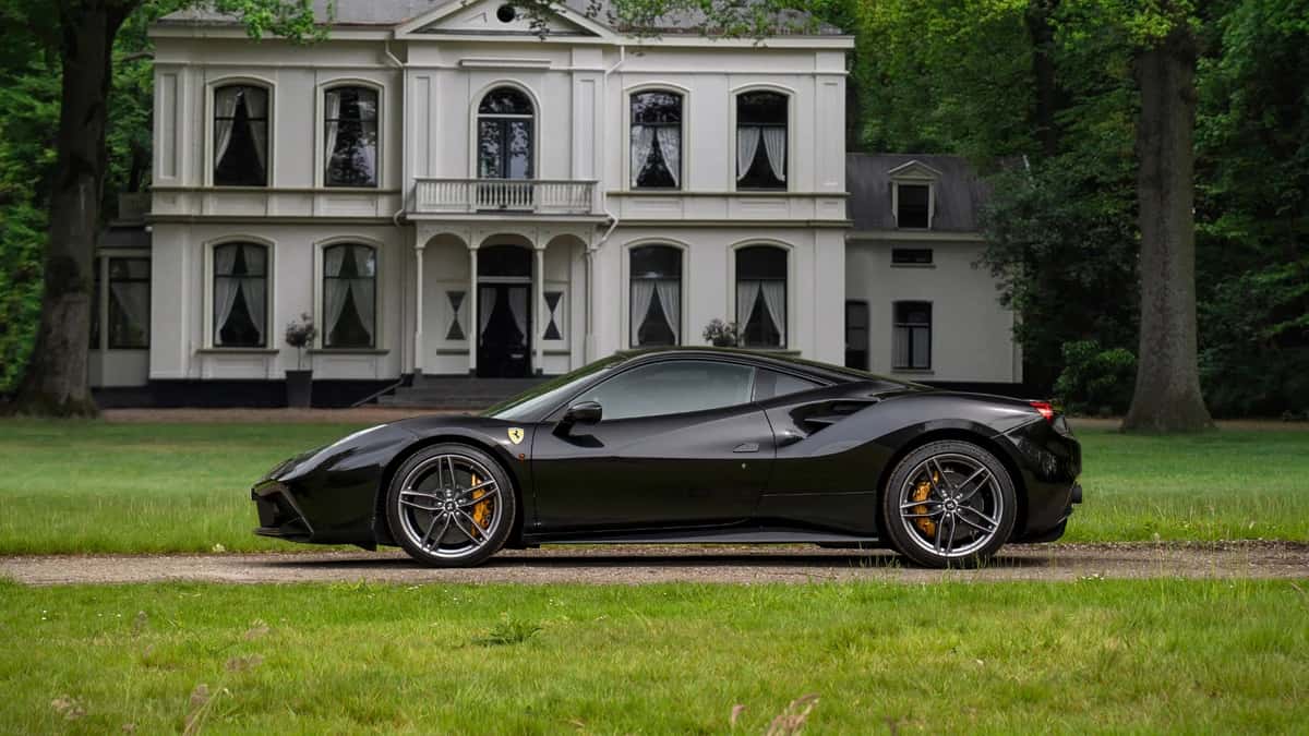Ferrari 488 (2016) — foto 1