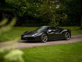 Ferrari 488 (2016) thumbnail 3