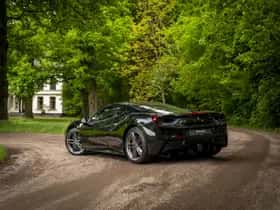 Ferrari 488 (2016) thumbnail 26