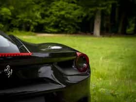 Ferrari 488 (2016) thumbnail 27