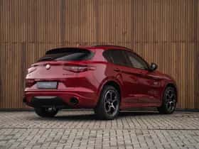 Alfa Romeo Stelvio (2020) thumbnail 4
