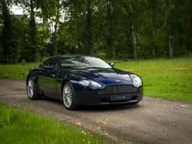 Aston Martin V8 Vantage (2009) thumbnail 16