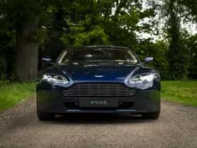 Aston Martin V8 Vantage (2009) thumbnail 19