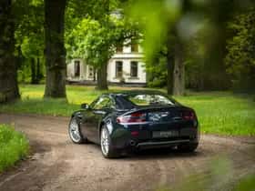 Aston Martin V8 Vantage (2009) thumbnail 25