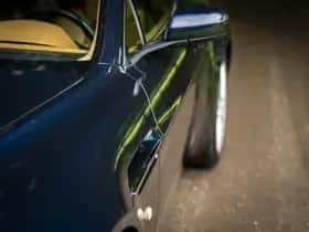 Aston Martin V8 Vantage (2009) thumbnail 33