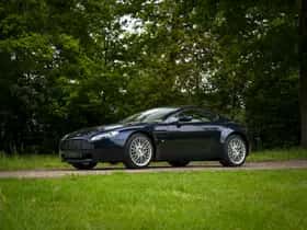 Aston Martin V8 Vantage (2009) thumbnail 34