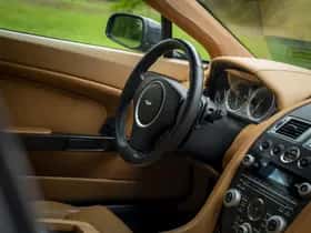 Aston Martin V8 Vantage (2009) thumbnail 38
