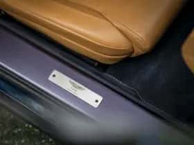 Aston Martin V8 Vantage (2009) thumbnail 40