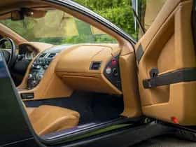 Aston Martin V8 Vantage (2009) thumbnail 43