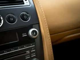 Aston Martin V8 Vantage (2009) thumbnail 47
