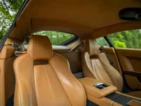Aston Martin V8 Vantage (2009) thumbnail 8