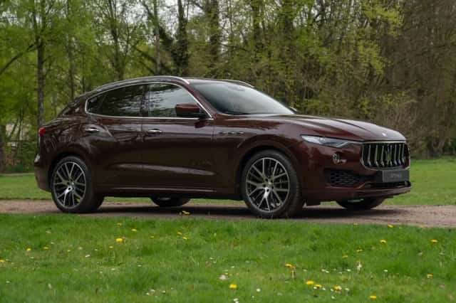 Maserati Levante (2016) thumbnail 3