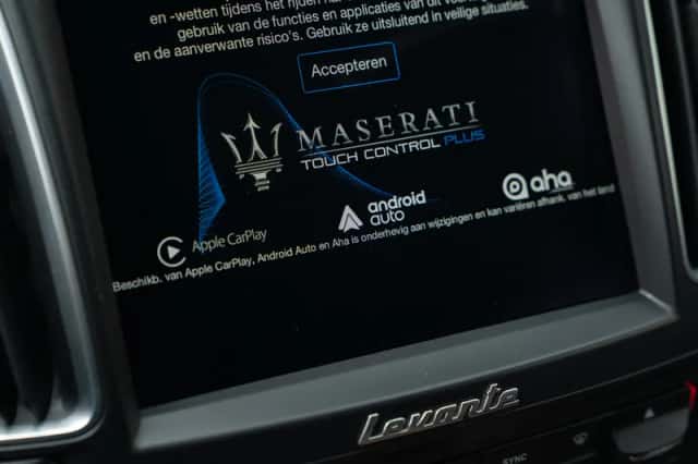 Maserati Levante (2016) thumbnail 34