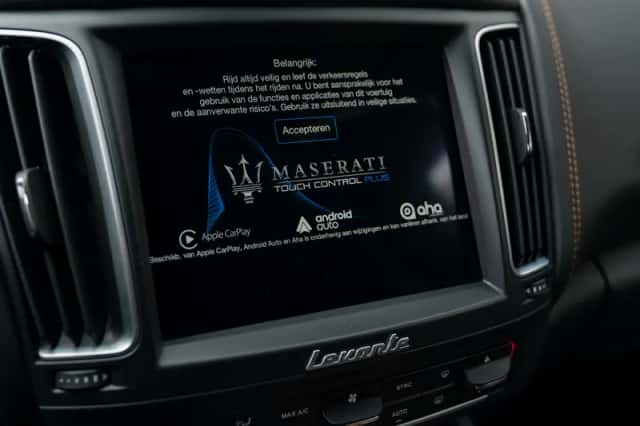 Maserati Levante (2016) thumbnail 35