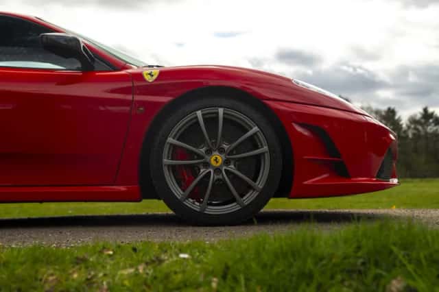 Ferrari 430 Scuderia (2009) thumbnail 18