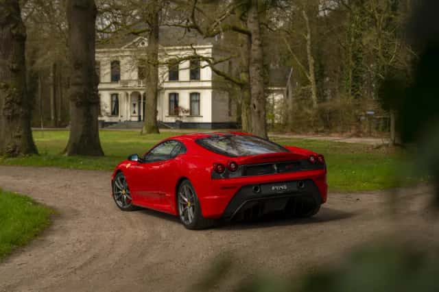 Ferrari 430 Scuderia (2009) thumbnail 4