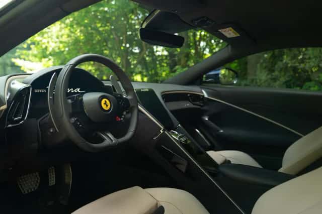 Ferrari Roma (2023) thumbnail 7