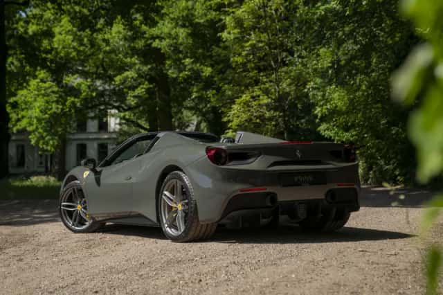 Ferrari 488 (2016) thumbnail 25