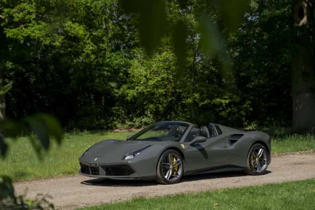 Ferrari 488 (2016) thumbnail 28