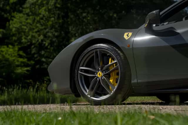 Ferrari 488 (2016) thumbnail 41