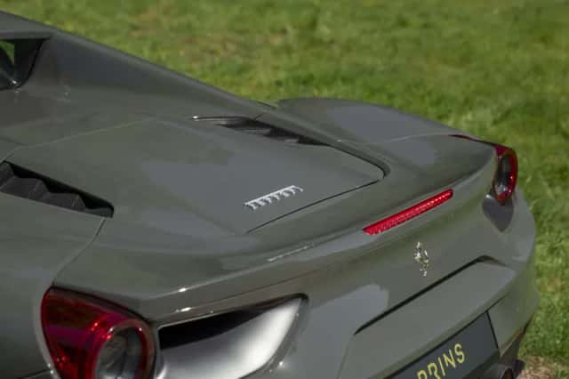 Ferrari 488 (2016) thumbnail 48