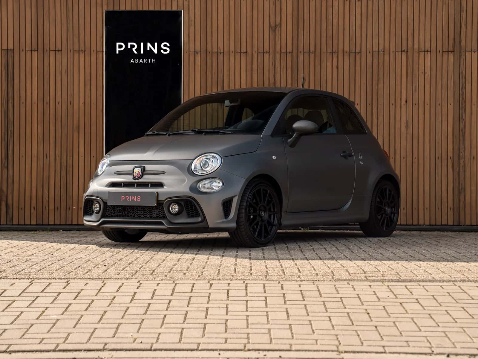 Abarth 595 (2019) — foto 1