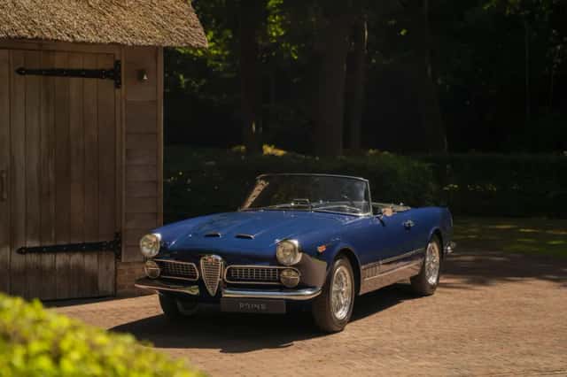 Alfa Romeo 2000 Spider (1959) thumbnail 13