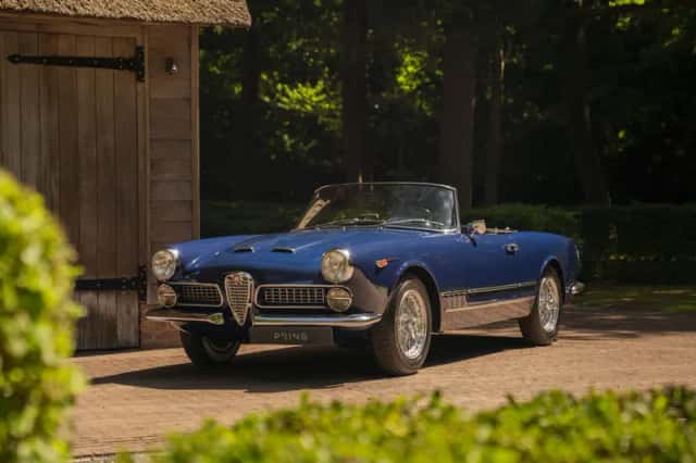 Alfa Romeo 2000 Spider (1959) thumbnail 3
