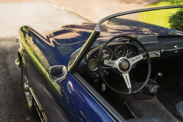 Alfa Romeo 2000 Spider (1959) thumbnail 37