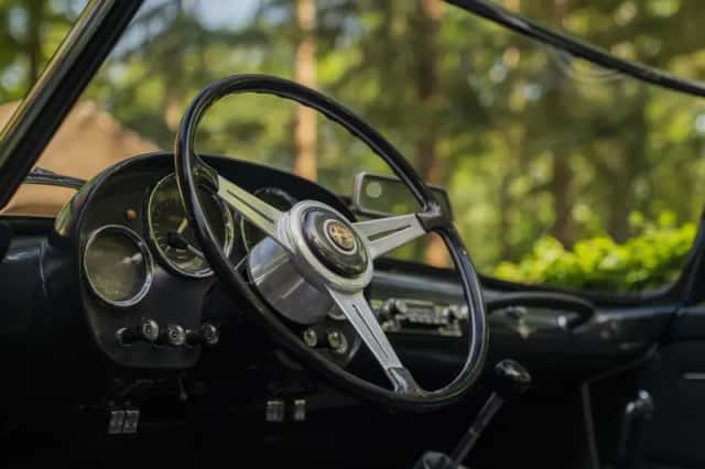 Alfa Romeo 2000 Spider (1959) thumbnail 7
