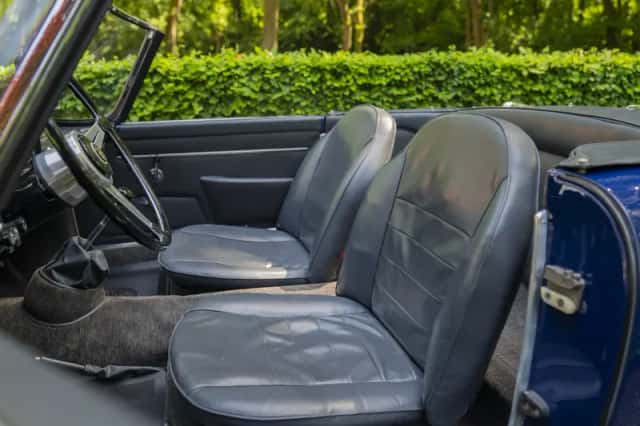 Alfa Romeo 2000 Spider (1959) thumbnail 8