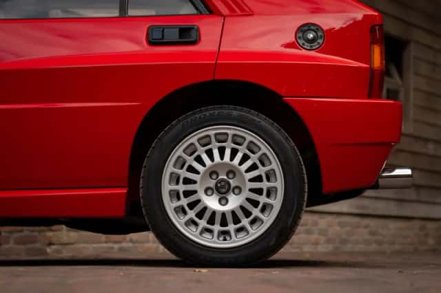 Lancia Delta (1992) thumbnail 15