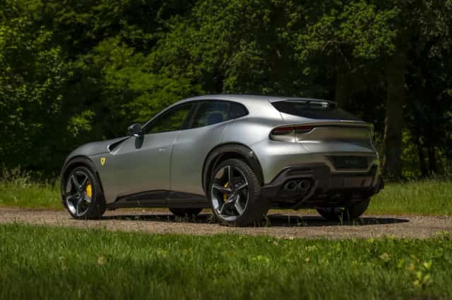 Ferrari Purosangue (2024) thumbnail 4