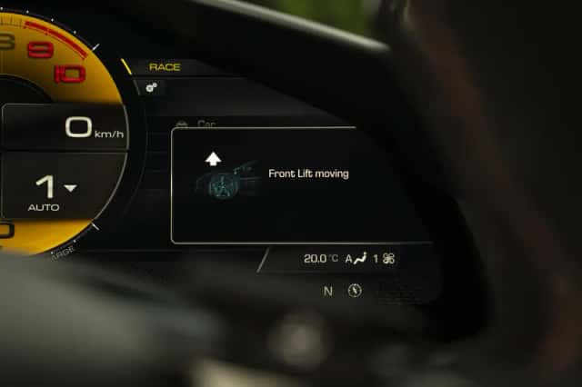 Ferrari 296 GTB (2024) thumbnail 11