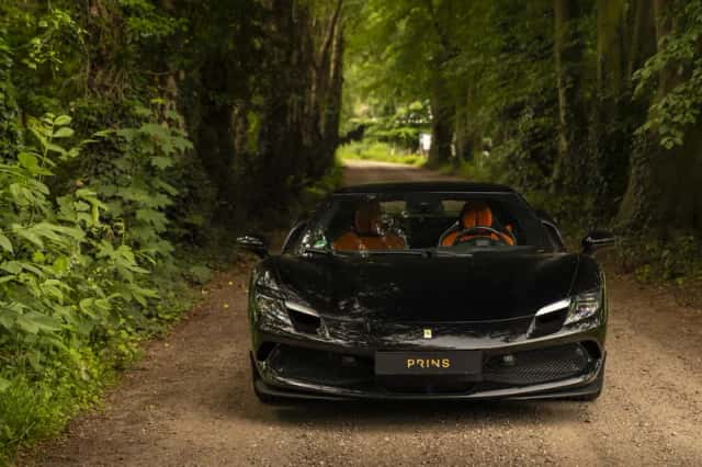 Ferrari 296 GTB (2024) thumbnail 17
