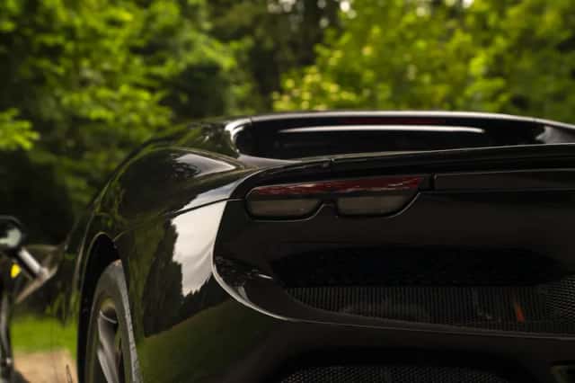 Ferrari 296 GTB (2024) thumbnail 38