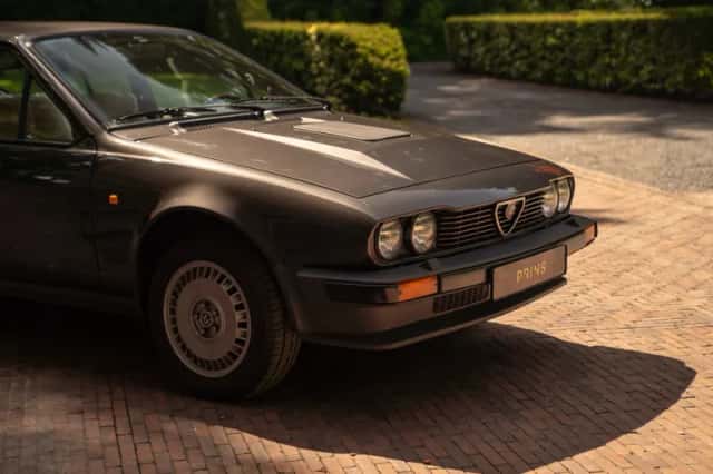 Alfa Romeo GTV (1982) thumbnail 14