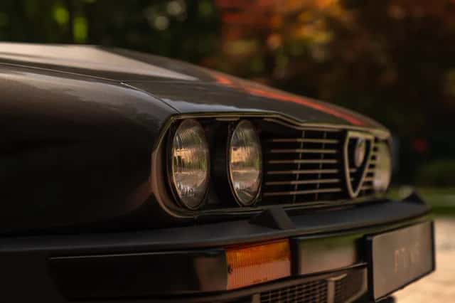 Alfa Romeo GTV (1982) thumbnail 16