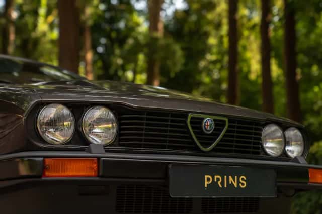 Alfa Romeo GTV (1982) thumbnail 21