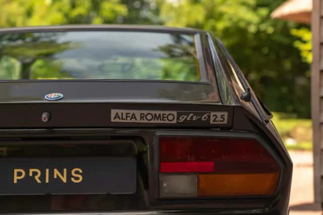 Alfa Romeo GTV (1982) thumbnail 27
