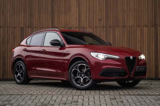 Alfa Romeo Stelvio (2020) thumbnail 2