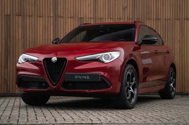 Alfa Romeo Stelvio (2020) thumbnail 14