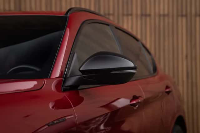 Alfa Romeo Stelvio (2020) thumbnail 16